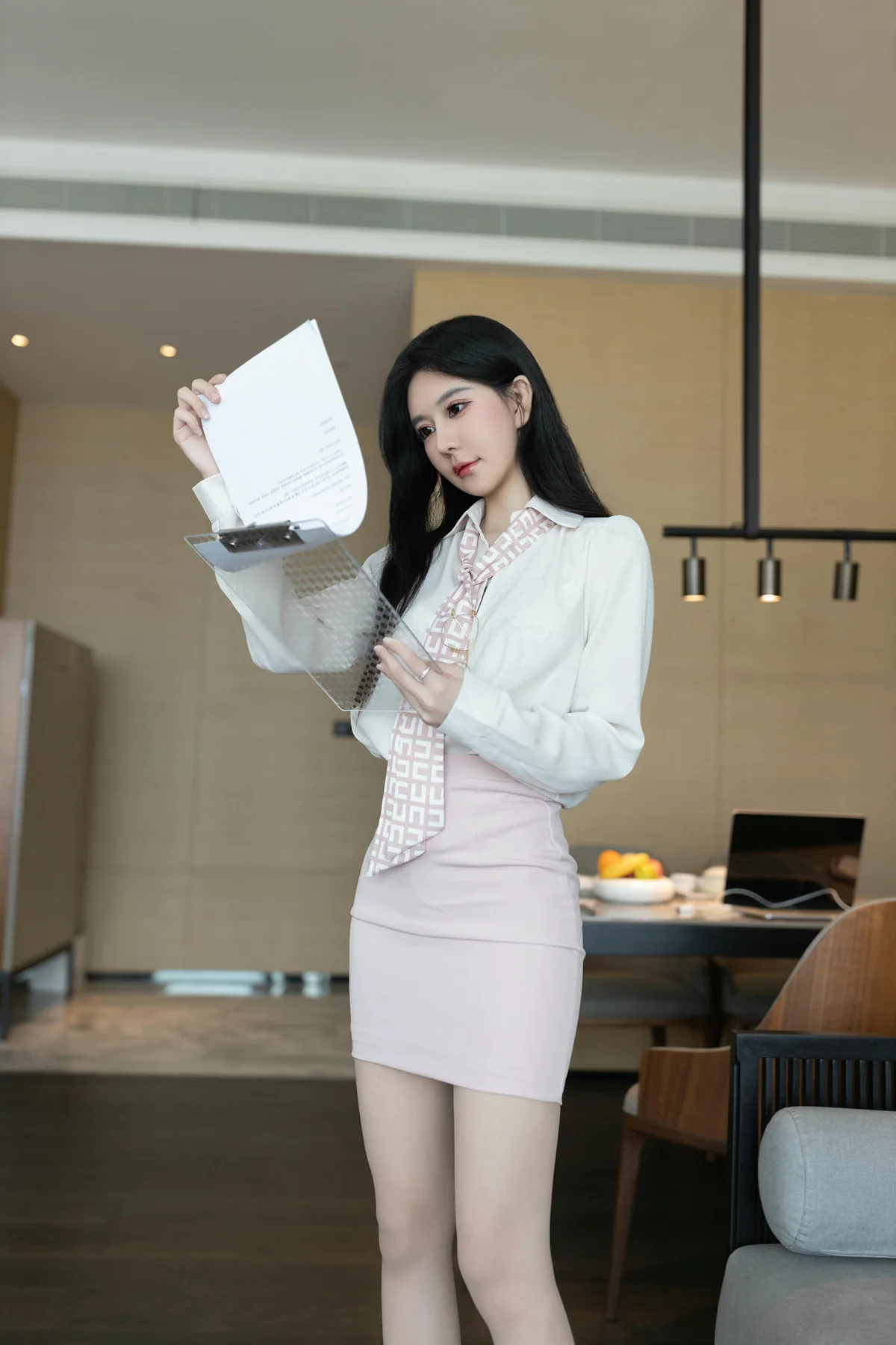 n012_003_rht_4480_6720.webp