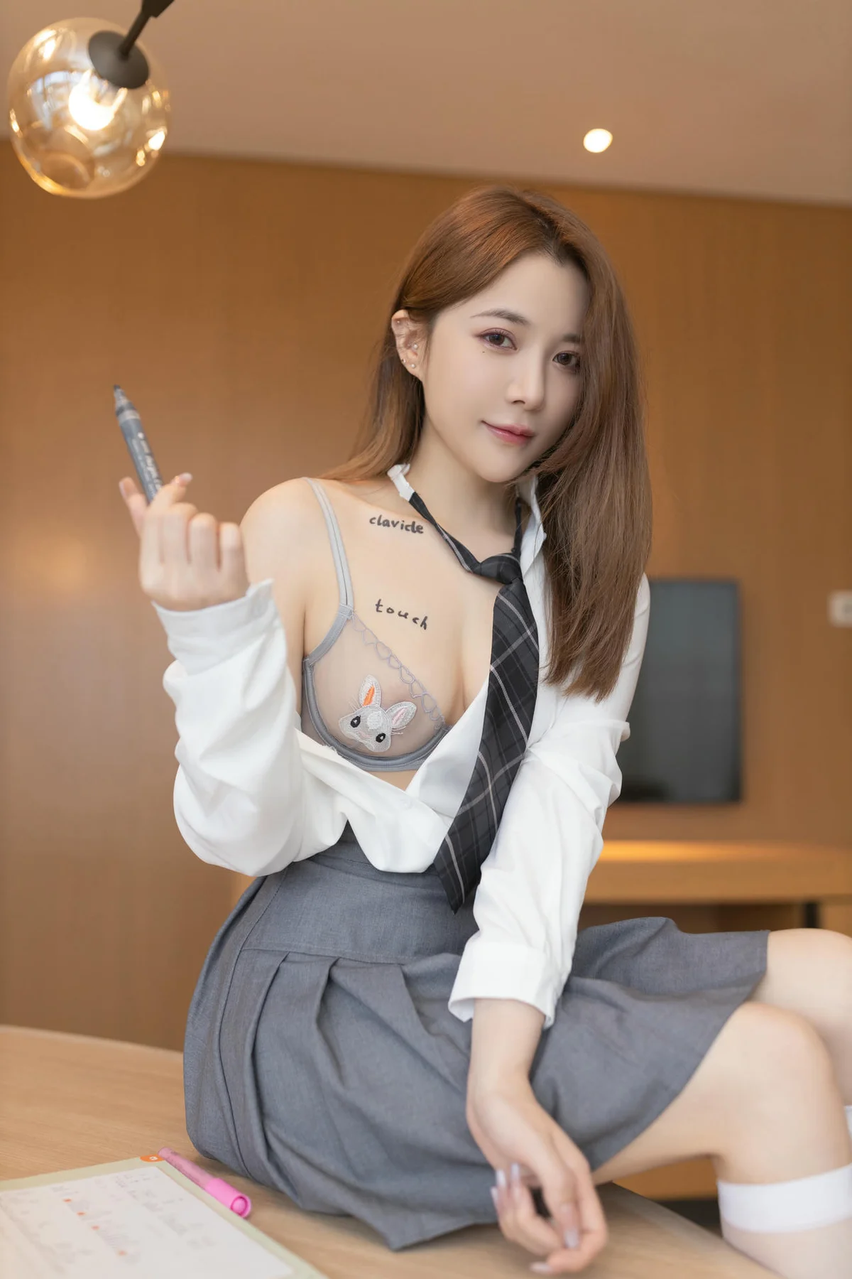 n019_027_8a2_4480_6720.webp