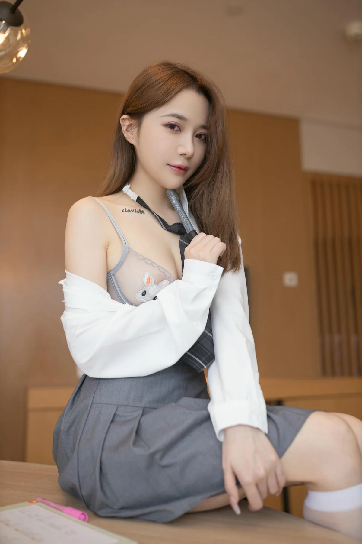 n019_025_je9_4480_6720.webp