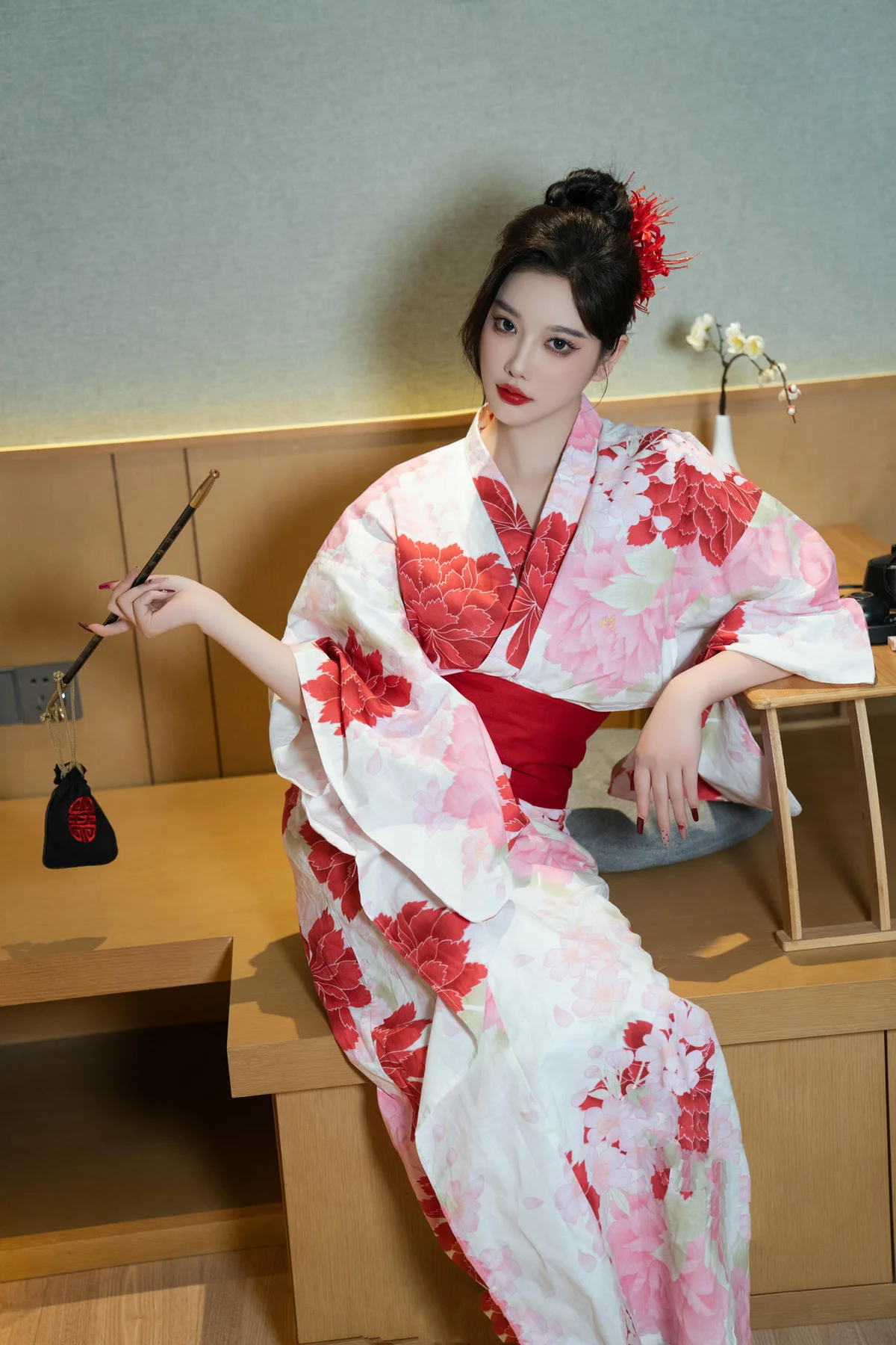 n048_023_36k_4160_6240.webp