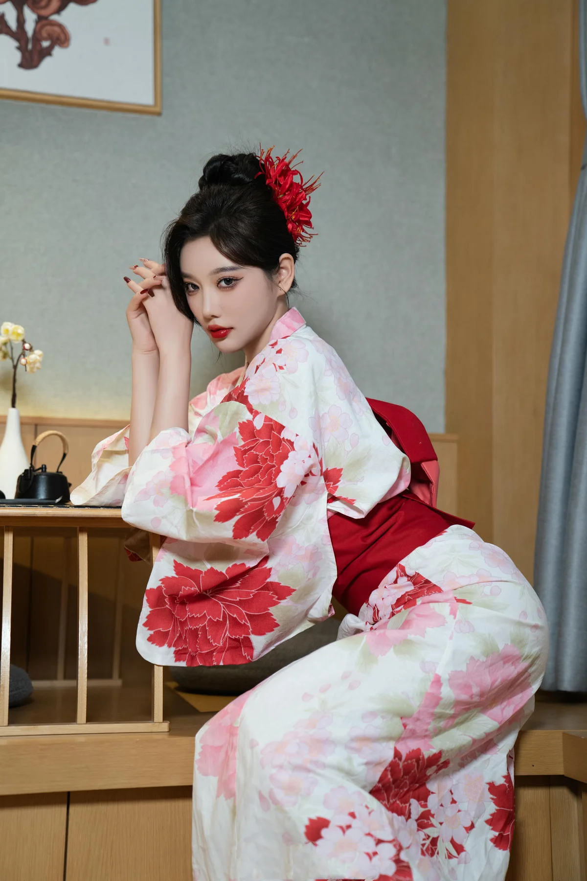 n048_042_thr_4160_6240.webp