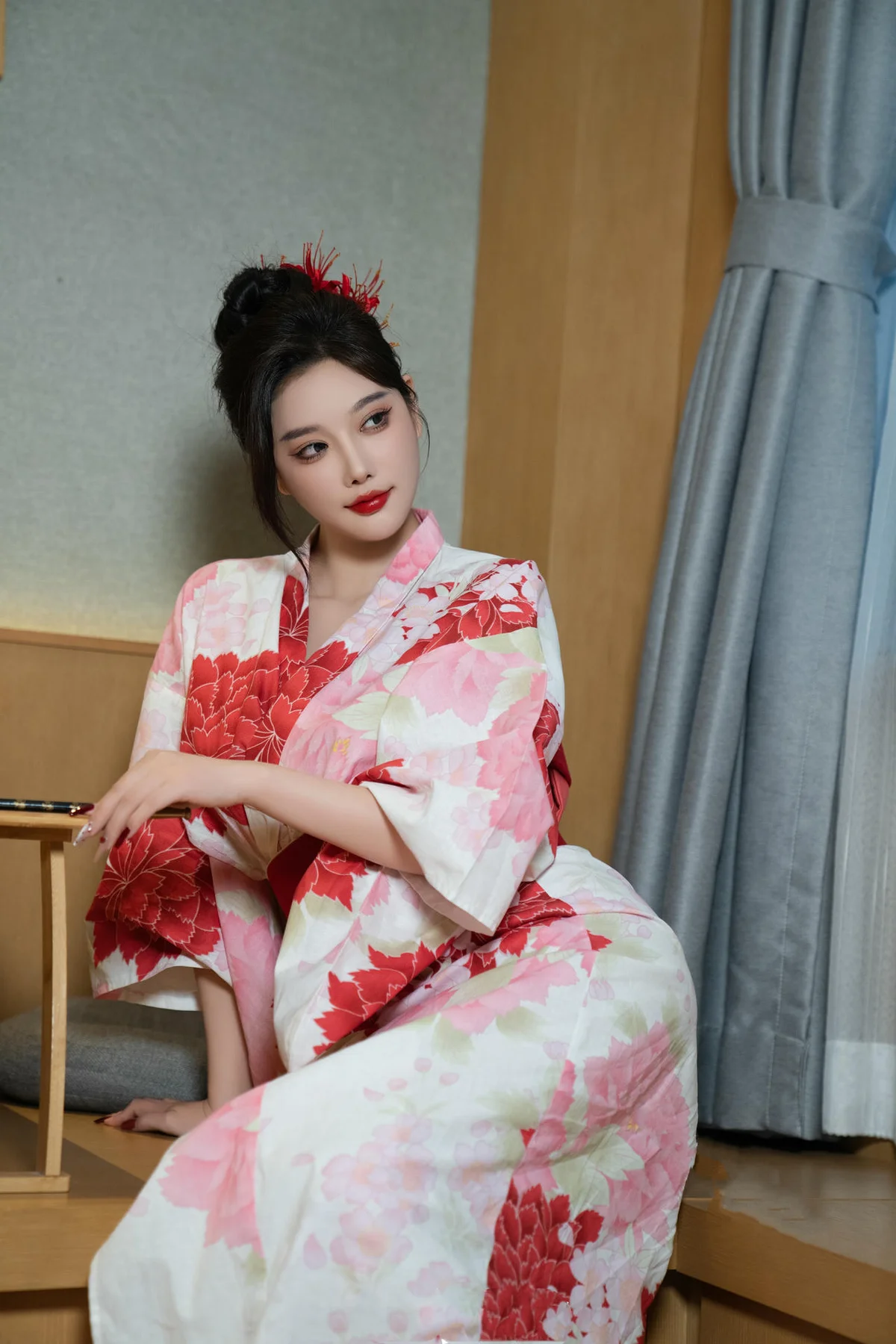 n048_040_es4_4160_6240.webp