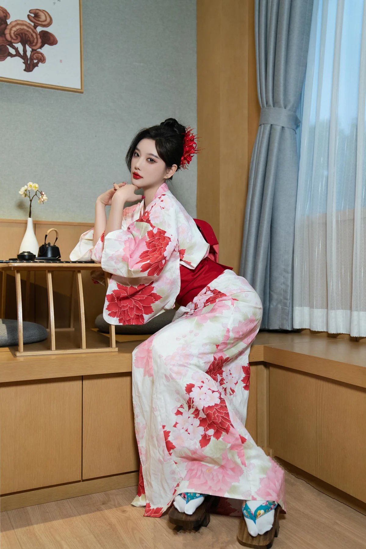 n048_044_lgg_4160_6240.webp