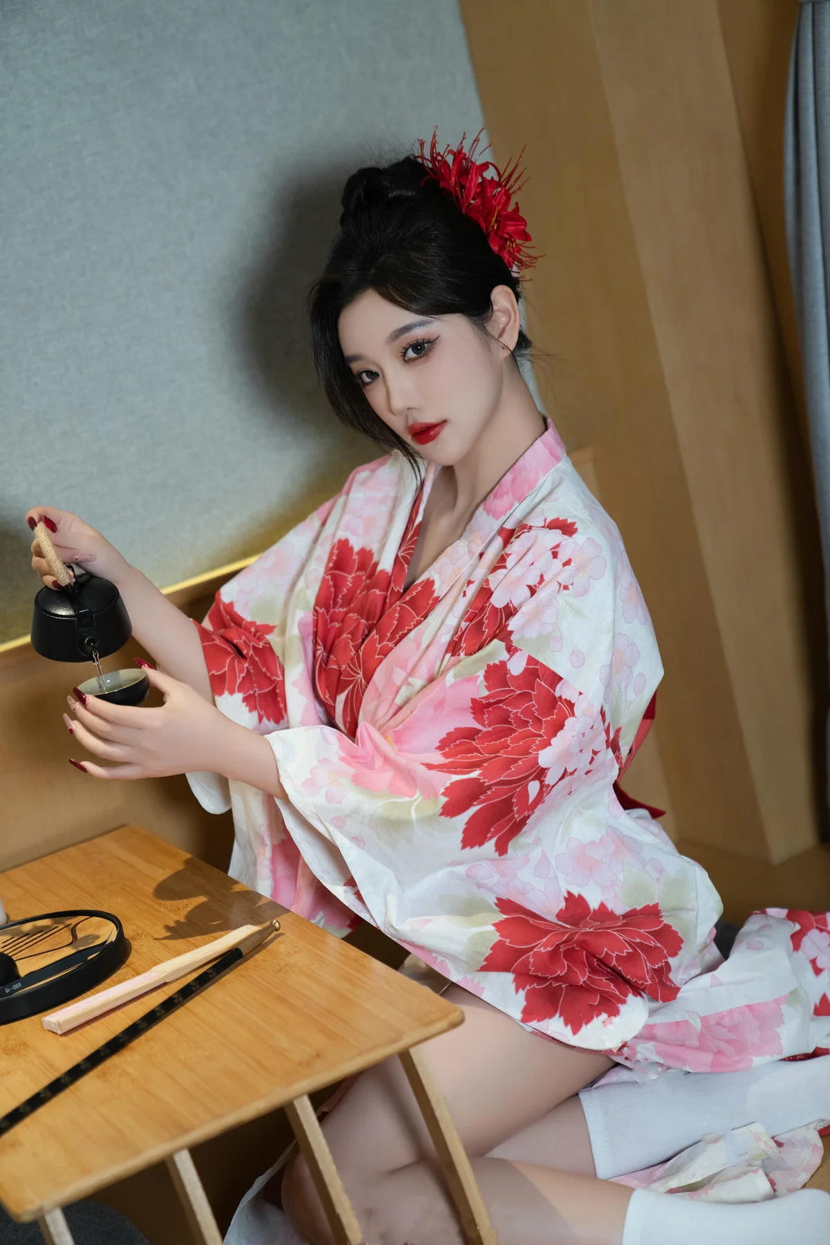 n048_051_p7t_4160_6240.webp