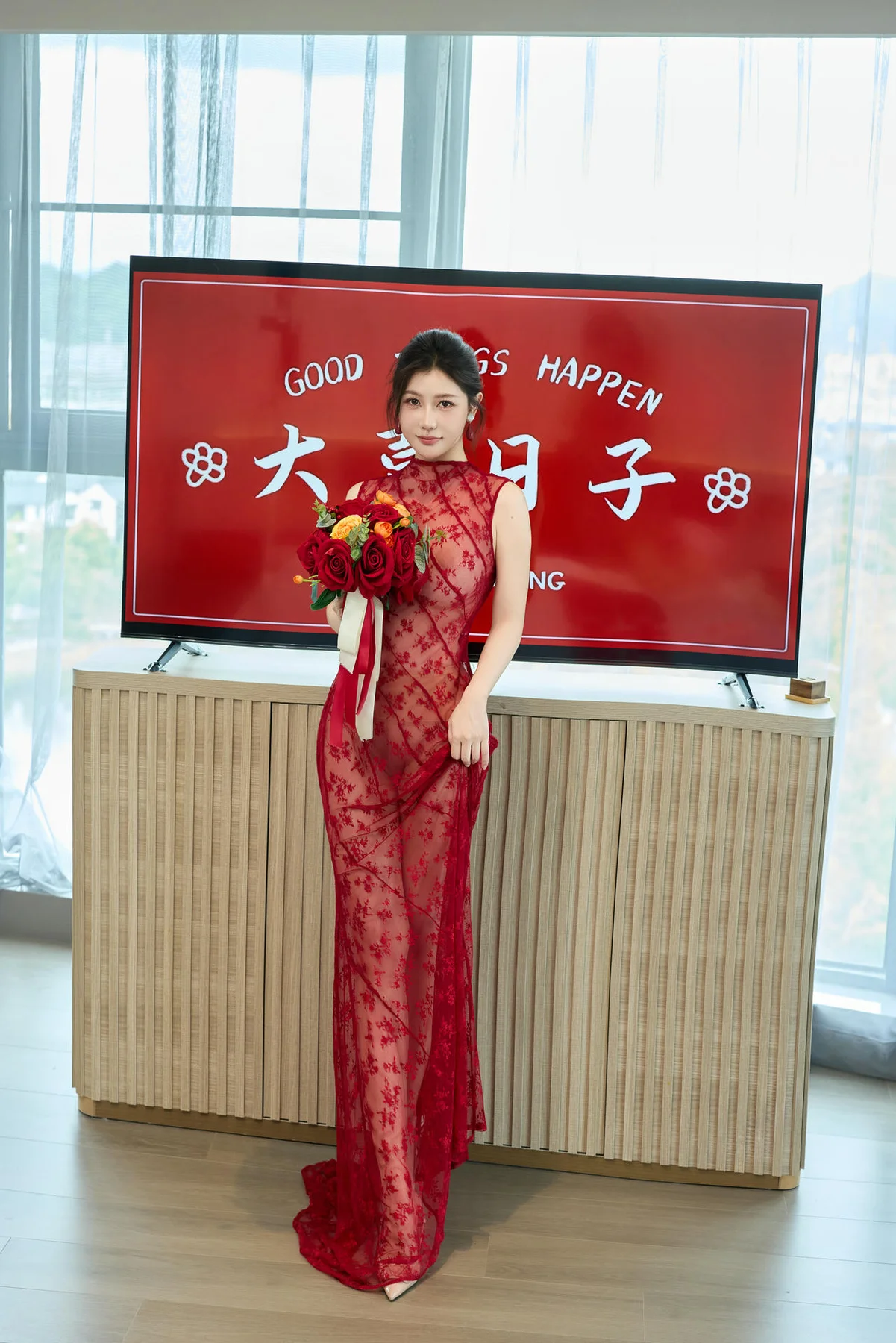 n071_003_h6h_5201_7798.webp