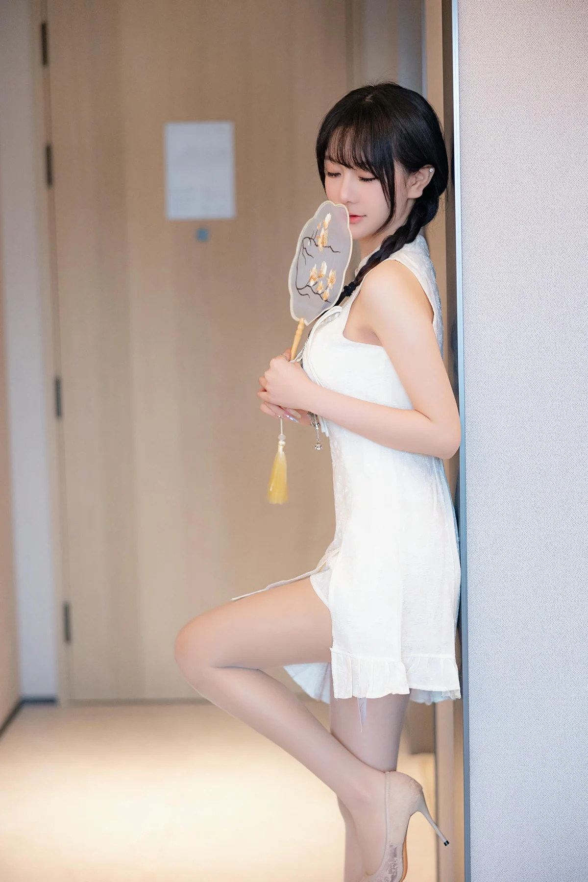 n074_026_0q1_3648_5472.webp