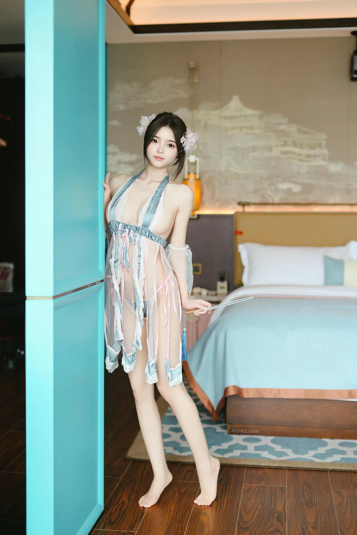 XiuRen 秀人 No.N105 苏软软古风新人首秀朵朵