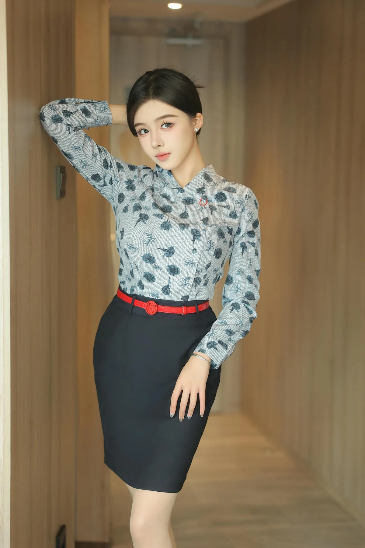 XiuRen 秀人 No.N132 袁圆空姐制服写真