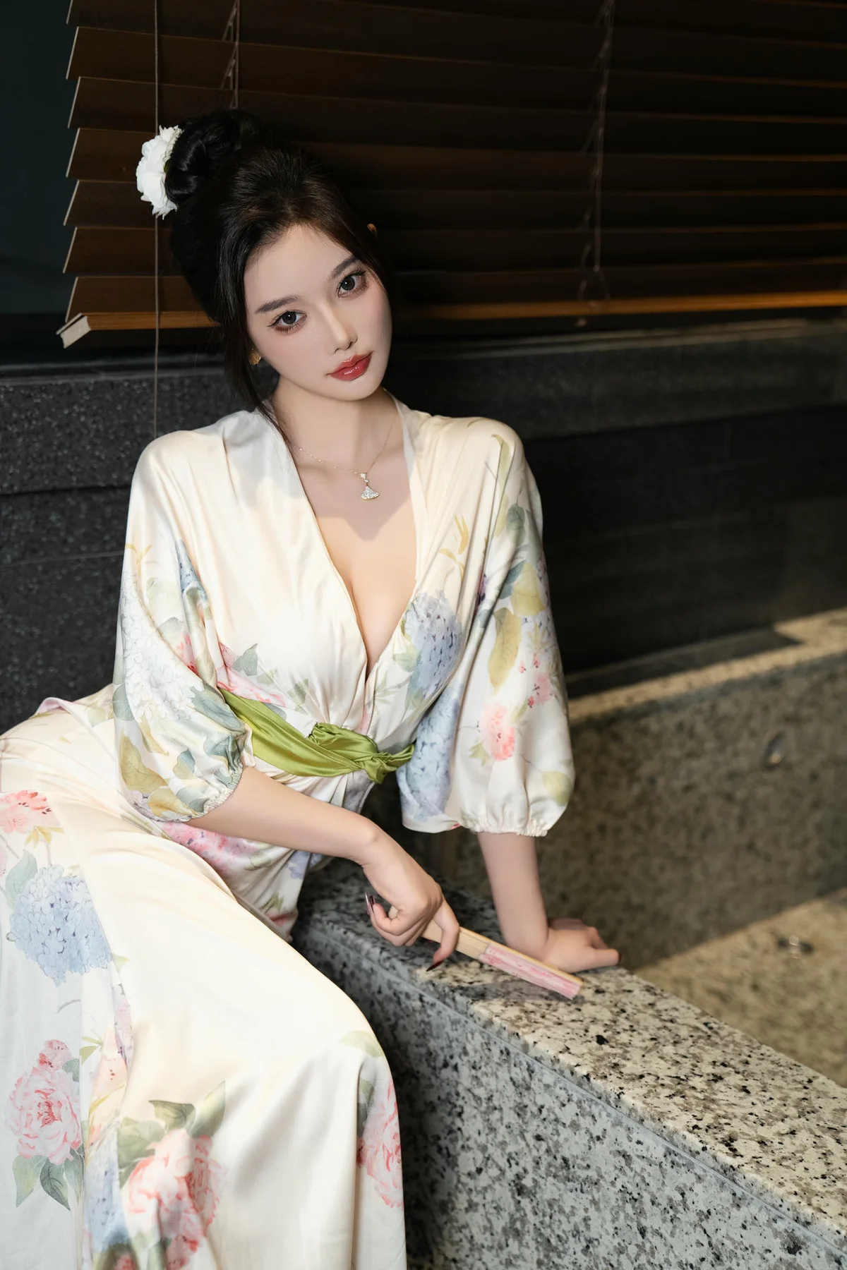 n149_028_6lq_4160_6240.webp