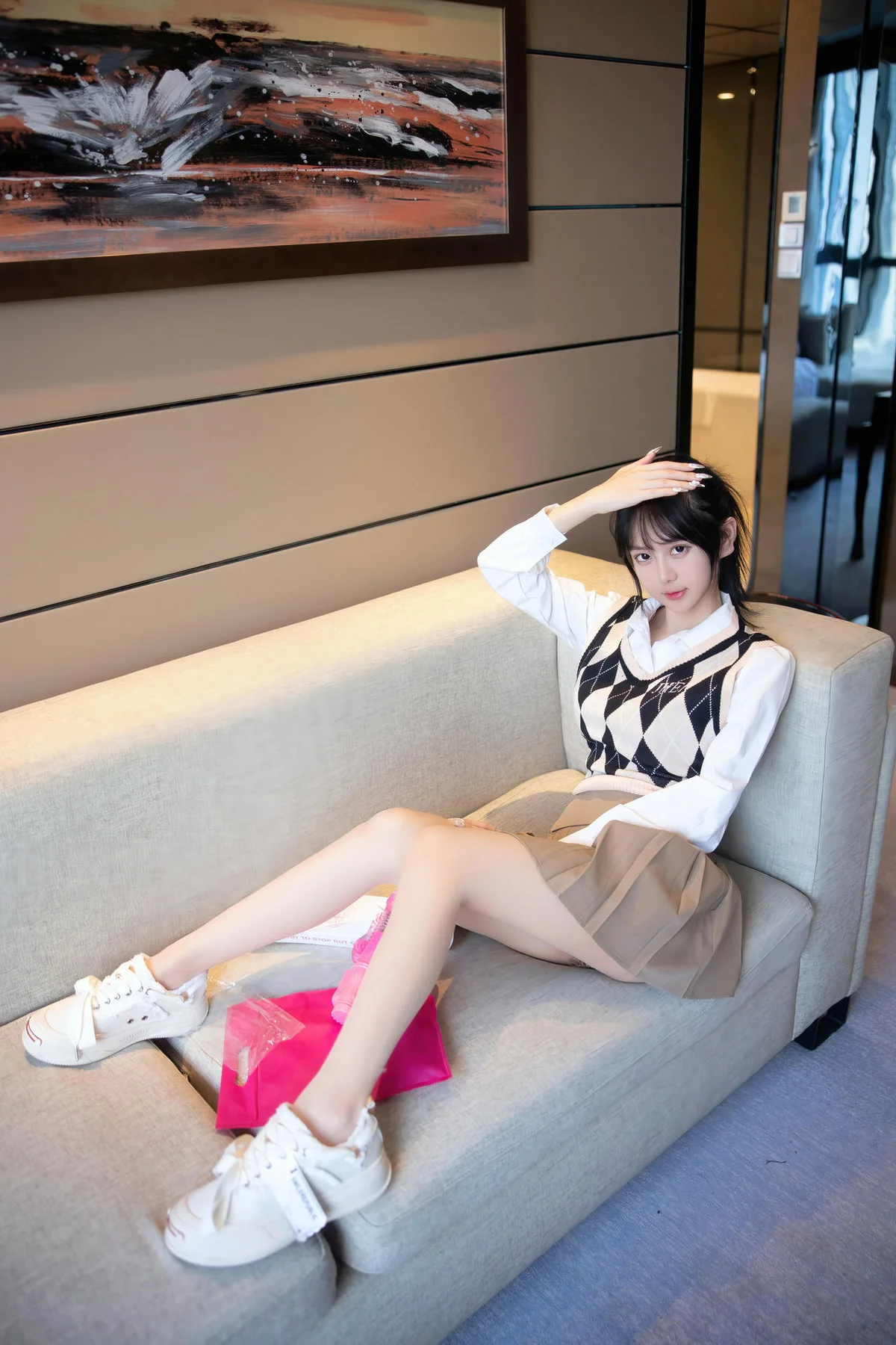 n168_016_q3s_3648_5472.webp