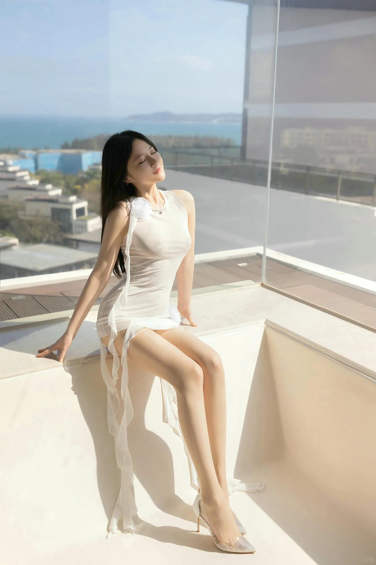n228_052_9k9_4480_6727.webp