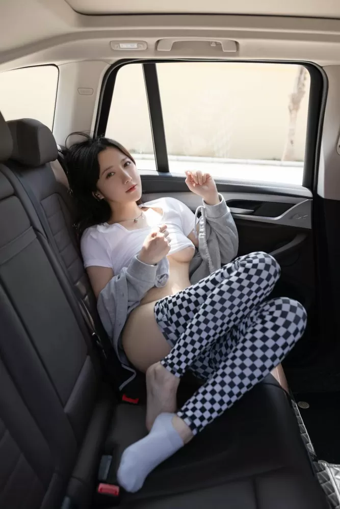 n281_023_a8d_4480_6720.webp